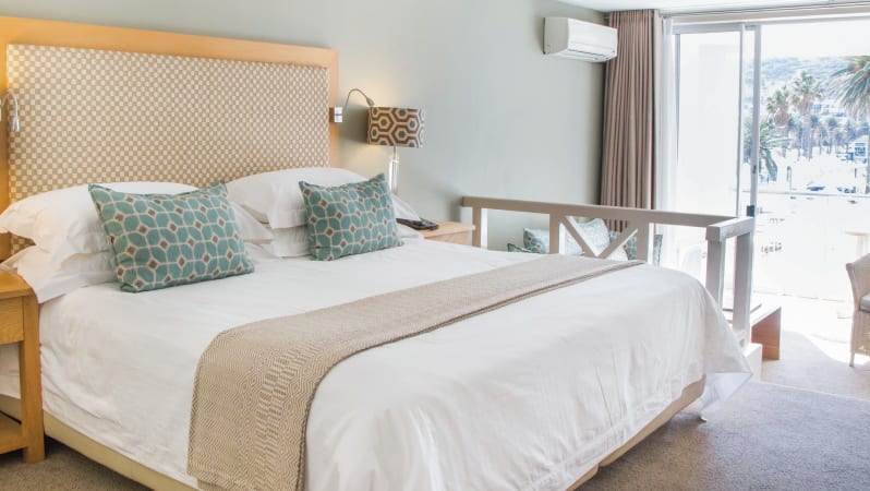 The Bay Hotel-Premier Pool Room 2_6883